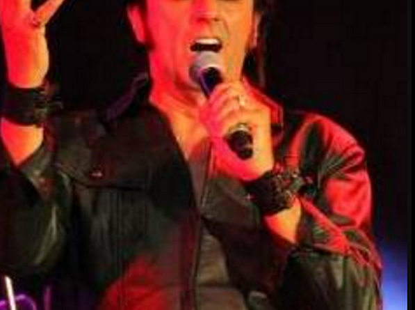 Wayne Curtis (Elvis Tribute Artist)